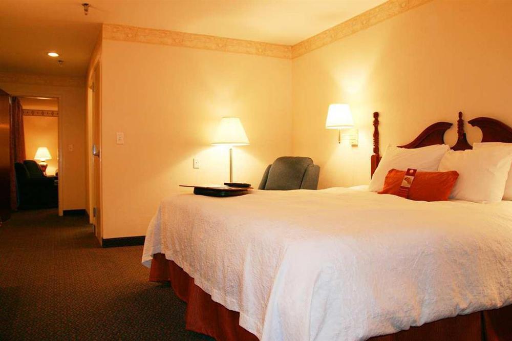 Hampton Inn Cornelia Room photo