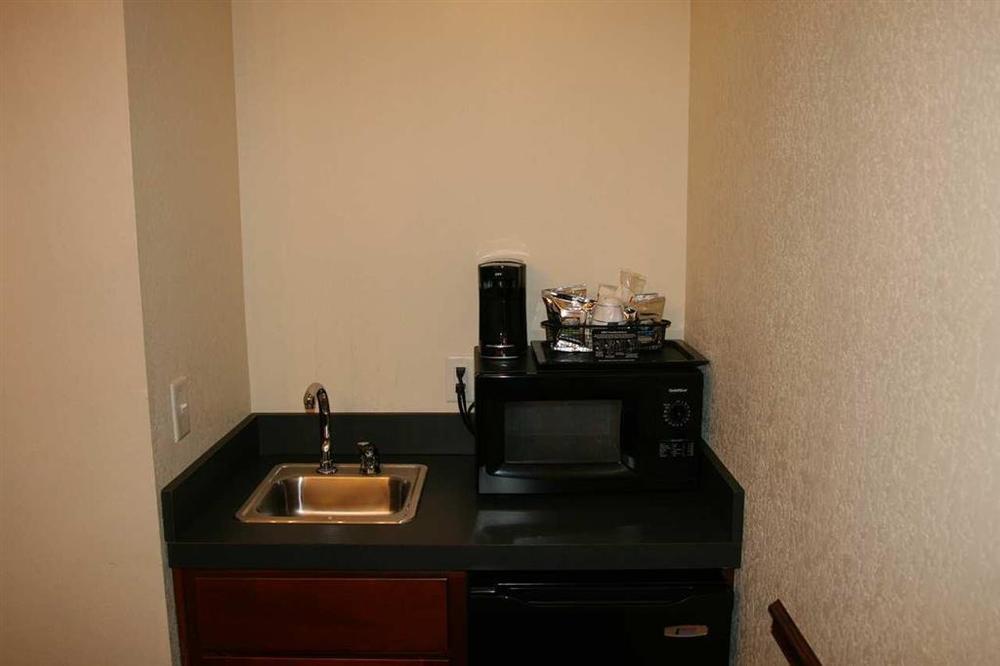 Hampton Inn Cornelia Room photo
